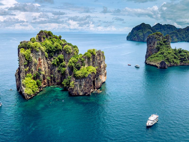 Bida Nok Nai aerial view - Phi Phi Islands drone photography