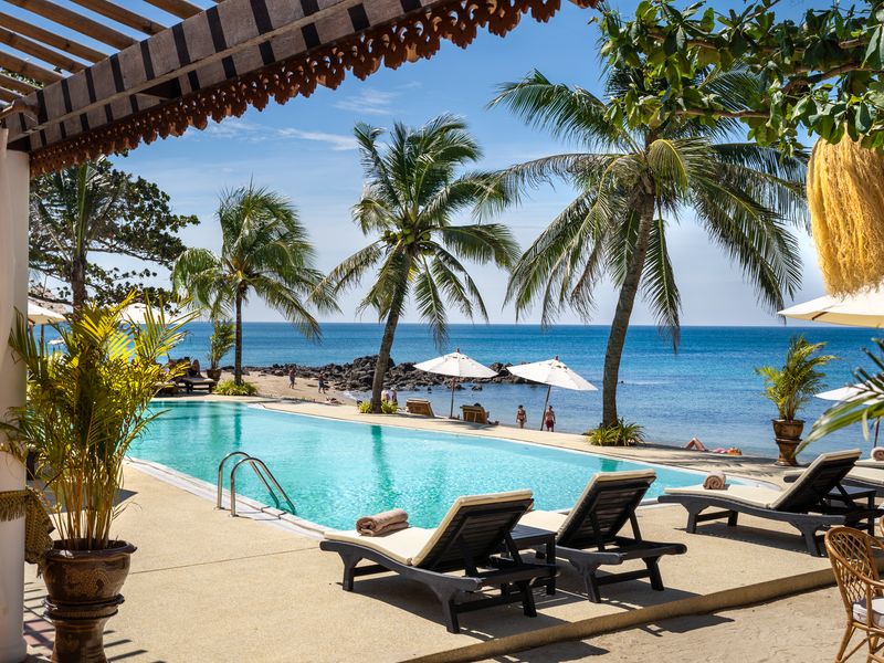 High-end resort ocean view pool in Krabi - vacation rental photography